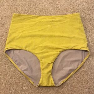 Lulu bathing suit bottom never worn